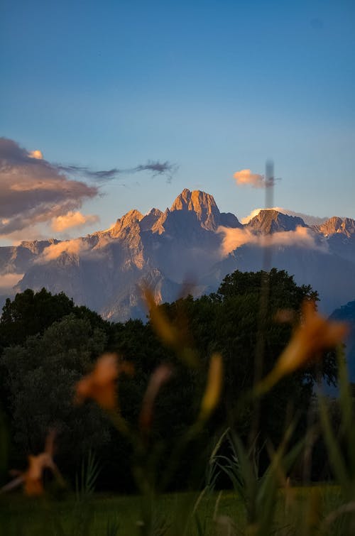 自学考试难度与所报考院校有关吗?
