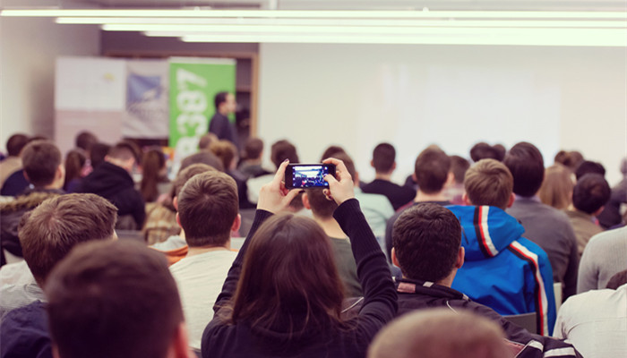 700学习_副本.jpg 700学习_副本.jpg