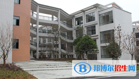 九江2020年女生学铁路学校怎么样