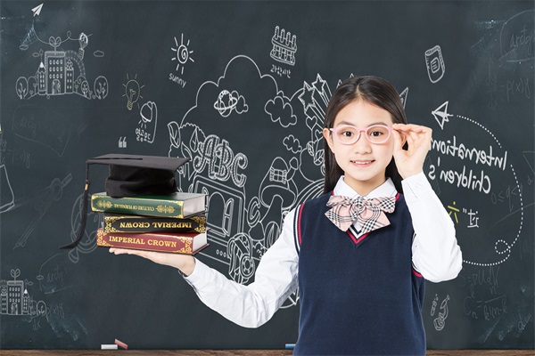 初中生考卫校要多少分  2021卫校录取分数线