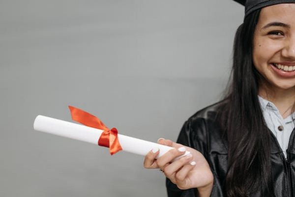 个人形象设计师这个职业前景怎么样？就业方向有哪些？