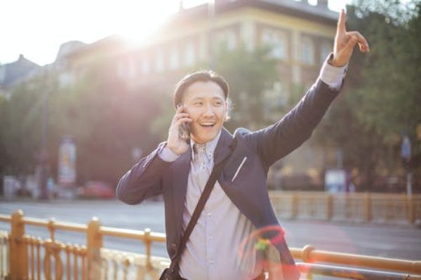 化妆学校学化妆毕业后，可以找哪些待遇不错的工作呢