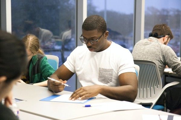 5000元想要学化妆！这样的化妆学校真心推荐你选择！